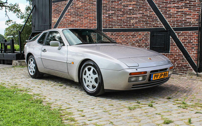 Porsche 944 Turbo S (1988)