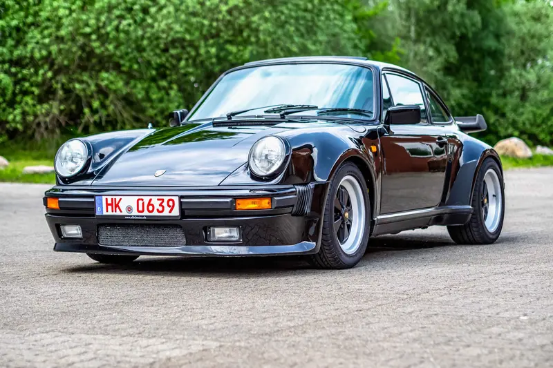 Porsche 911 930 Turbo Coupé with factory performance upgrade 330 hp frame-off restored with history (1984)
