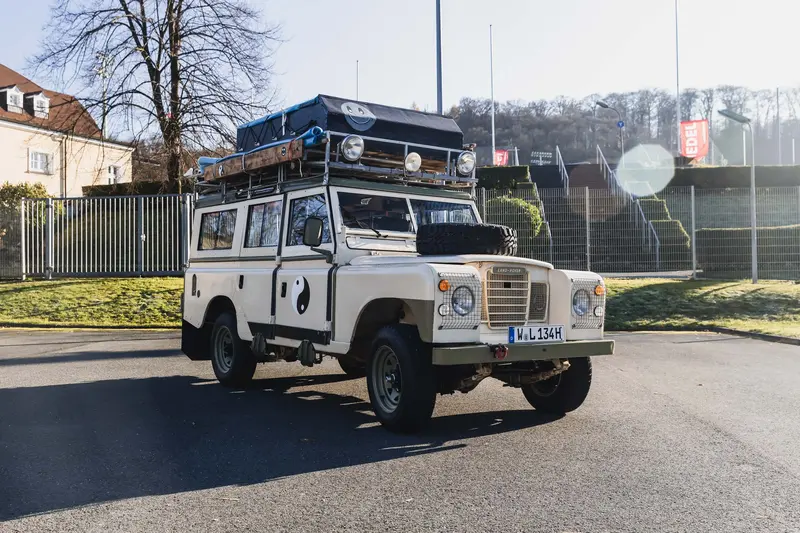 Land Rover Series 3 with camping equipment (1975), rare 6-cylinder engine, extensive investment, expert rating 2-3