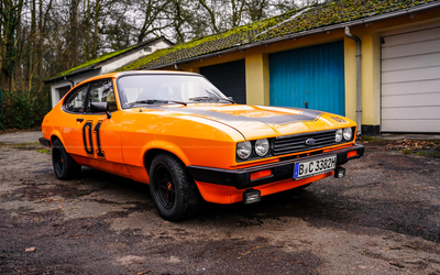 Ford Capri II '78 with H license plate (1982)