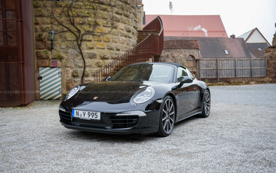 Porsche 911 991 Targa 4S (2015), only 44,000 kilometers, accident-free, full service history