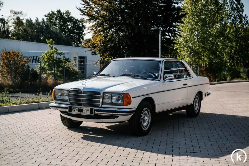 Mercedes-Benz W123 280CE sehr guter Zustand 3. Hand aus privater Sammlung(1981)