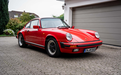 Porsche 911 Carrera 3.2 (1988), G50 transmission, grade 2 appraisal, Porsche Classic radio with navigation, full service history