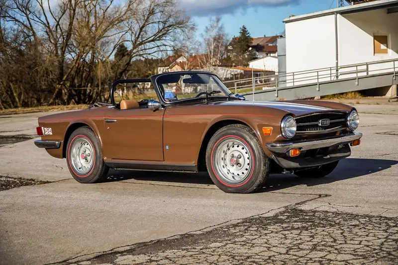 Triumph TR 6 2.5l 101 PS Maple Brown 4-Gang Persenning Matching Numbers (1976)