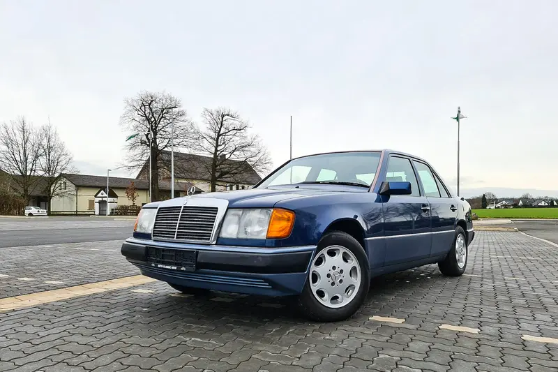 Mercedes-Benz W124 280E (1993)