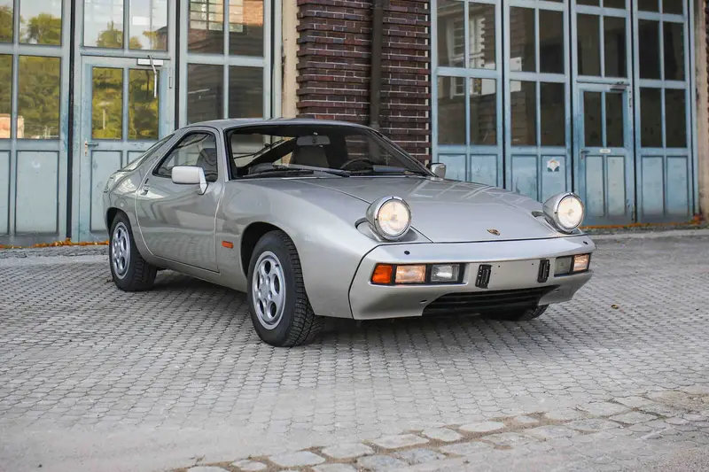 Porsche 928 22.531Km 3. Hand Historie Klima Tempomat ZR neu (1981)