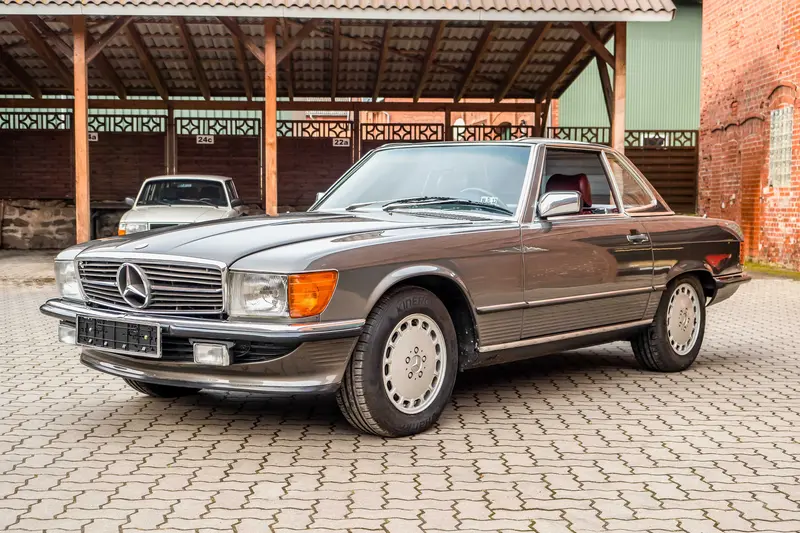 Mercedes-Benz R107 560 SL hervorragender Zustand Hardtop Vollleder Klima nur 114.000km perfekt für Sammler (1986)