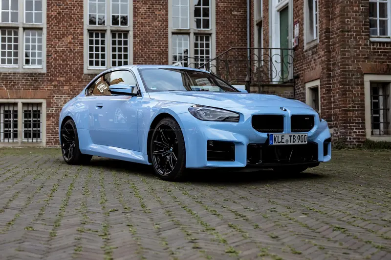 BMW M2 Coupe G87 (2024), only 5,000 km, high-quality equipment, almost mint condition