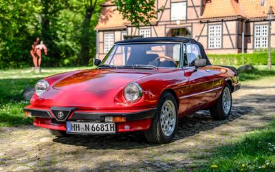 Alfa Romeo Spider 115 Pininfarina Accident-free H-plate 2.100 € Investments ABS Radio 126 PS New tires (1984)
