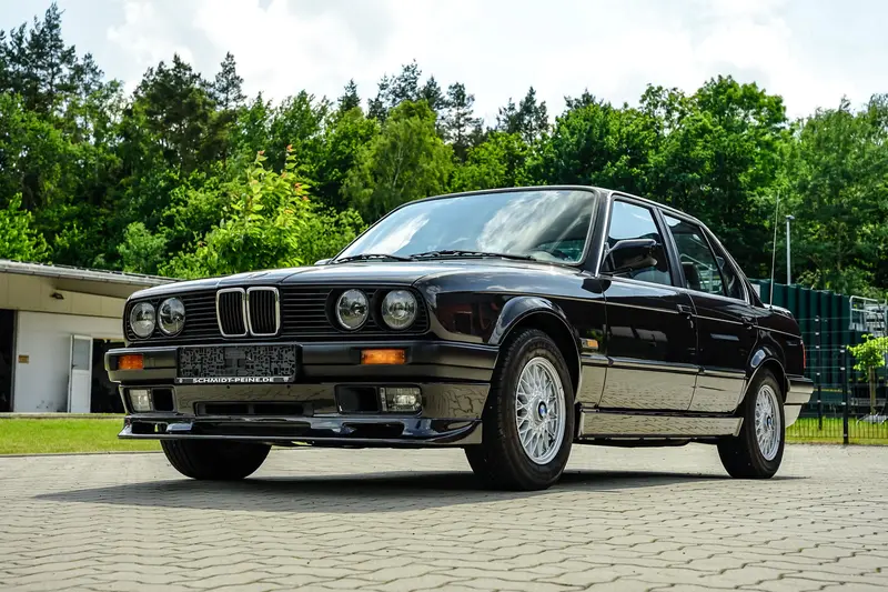 BMW E30 325i from 3rd hand New TÜV As good as new brake system (1989)