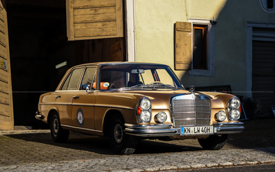 Mercedes-Benz W108 280 SE with H license plate (1970)