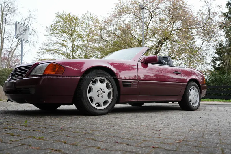 Mercedes-Benz 300 SL R129 (1993), Almadinrot, Handschalter, nur 80.002 Kilometer, TÜV neu