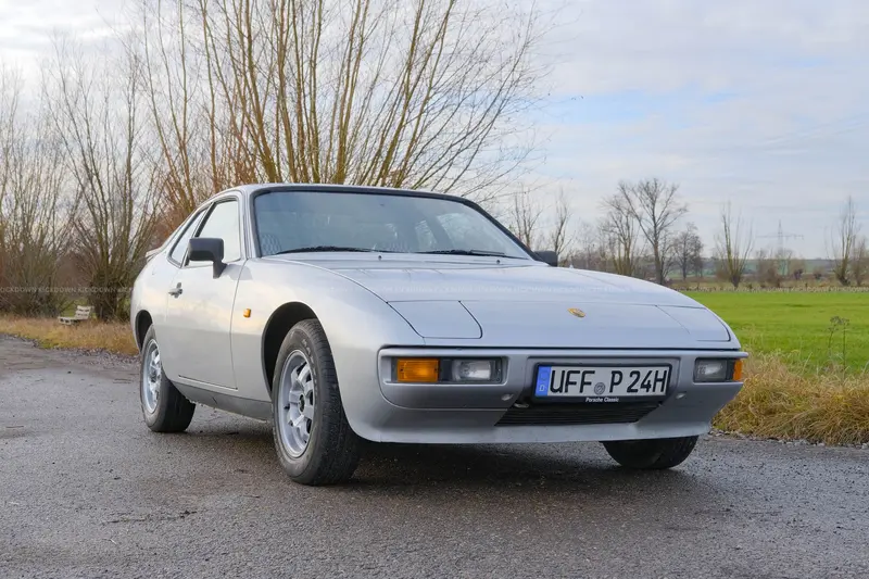 Porsche 924 (1982) with H license plate, approx. €7,500 invested since 2023, 5-speed manual transmission