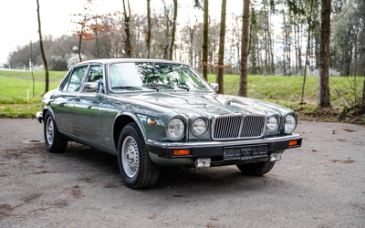 Jaguar XJ12 Serie III, Scheckheftgepflegt mit 63.500 km Laufleistung, H-Kennzeichen, 2. Hand, sehr gepflegter Zustand (1991)