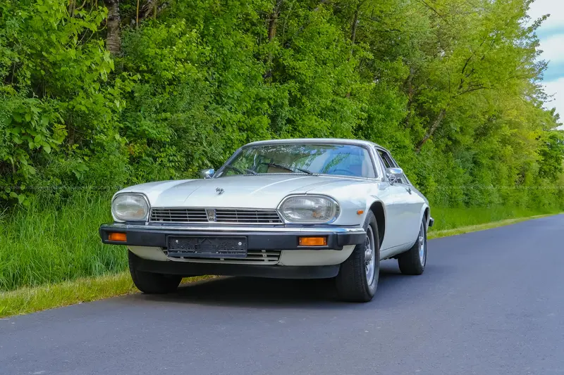 Jaguar XJS 5.3 V12 HE (1984) mit H-Kennzeichen, Gutachten Note 2, gepflegter Gesamtzustand
