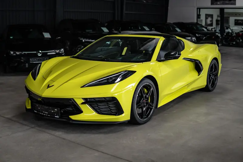 Chevrolet Corvette C8 in yellow 1st hand Checkbook maintained Mileage only 2,000 km Very good overall condition (2023)