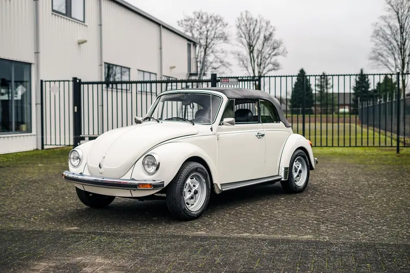 Volkswagen Beetle Convertible LS Partially restored As new brake system Expert opinion Note 2 (1979)