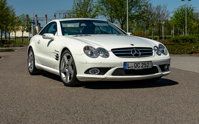 Mercedes-Benz R230 SL 55 AMG V8 supercharger only 34,400 km mileage complete checkbook (2006)