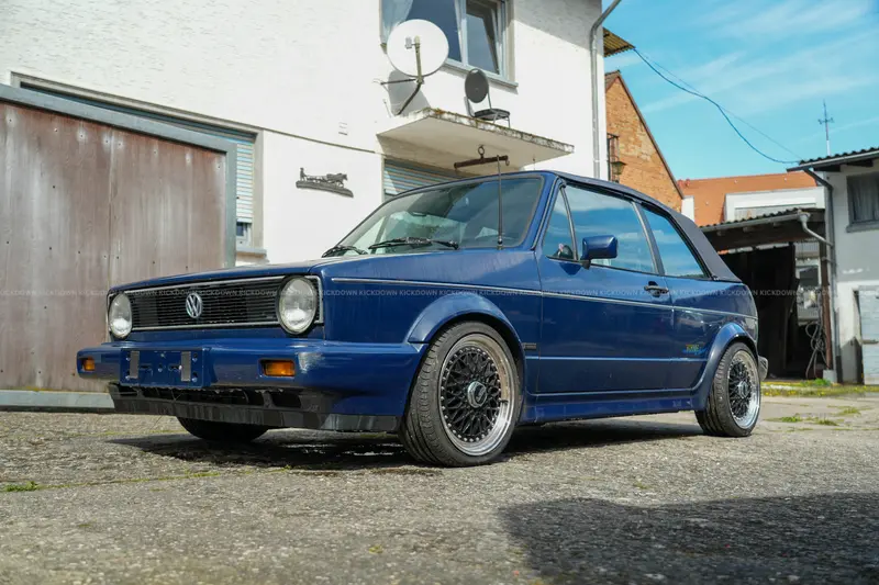 Volkswagen Golf 1 Cabriolet (1991), 2. Hand, Einzelscheinwerfer, sportliche 16-Zoll-Felgen, umfangreiche Wartungsarbeiten durchgeführt