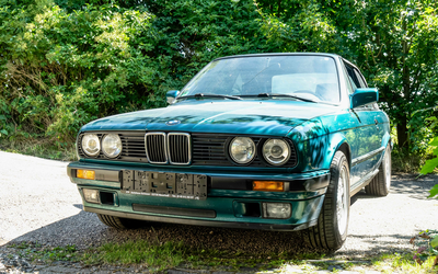 BMW E30 318i Cabrio aus 2. Hand Matching Numbers nur 83.500 km Laufleistung (1992)