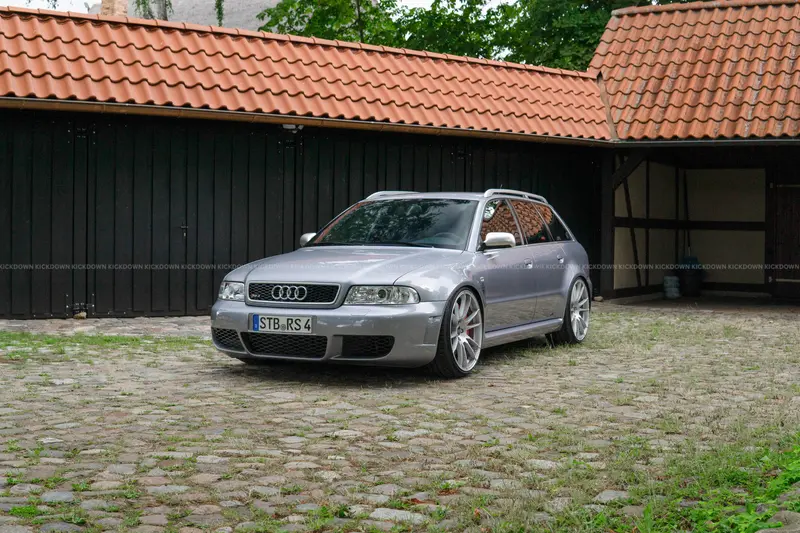 Audi RS4 Avant B5 (2001), Leistungssteigerung auf 500 PS, Bewertung Note 2, frischer Service, ca. 30.000€ investiert