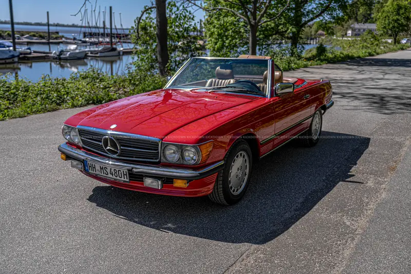 Mercedes-Benz 560 SL R107 (1987), mit EU-Stoßstangen, frischer Service, sehr gepflegt
