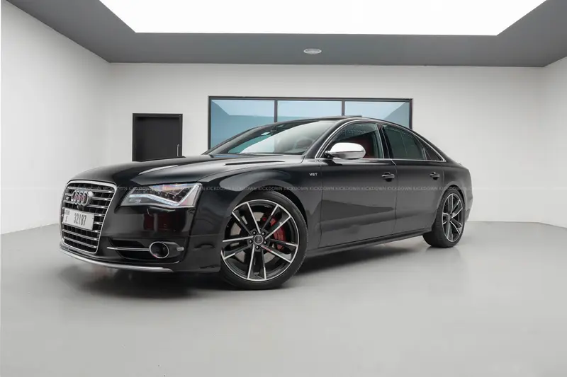 Audi S8 D4 (2014), sehr gepflegt, Bang & Olufsen, Solarschiebedach, Alcantara-Dachhimmel, neuer Service