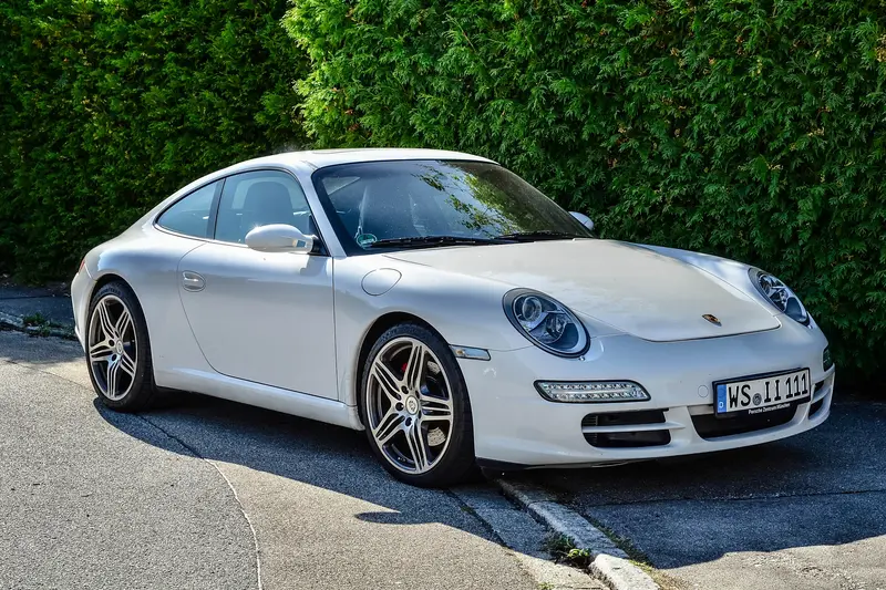 Porsche 997 911 Carrera S 6-Gang Schalter 3,8-Liter-Boxermotor Mit 355 PS Schiebedach (2007)