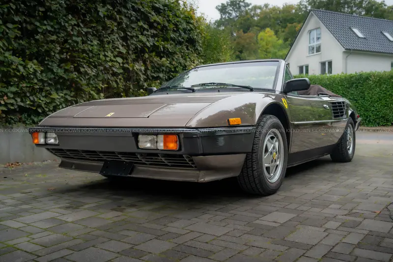 Ferrari Mondial Quattrovalvole Cabriolet (1985), seltene Farbe Braun Metallic, Fahrwerk überholt, Sportauspuff