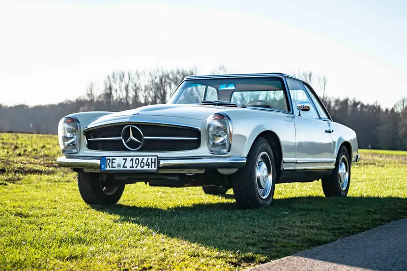 Mercedes-Benz W113 230 SL Pagode mit Hardtop umfangreich restauriert Note 2 (1964)