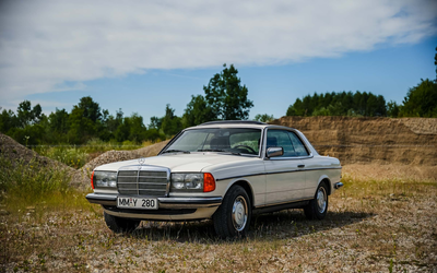 Mercedes-Benz 280 CE C123 (1981), 1. Hand, Originalzustand, 25.325 km