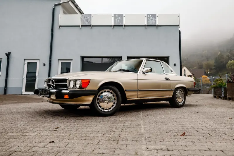 Mercedes Benz R107 560 SL restauriert mit Wertgutachten der Note 2- aus 2023 (1986)
