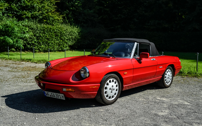 Alfa Romeo Spider (1991), restored, rated 2+, H license plate