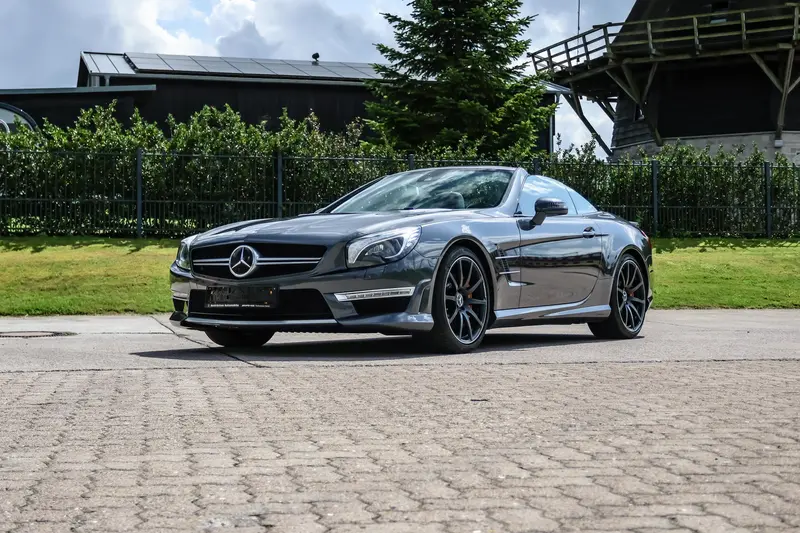 Mercedes Benz SL 63 AMG (231) Roadster aus 3. Hand 35.000 € investiert Mit Carbon Keramikbremsen (2012)