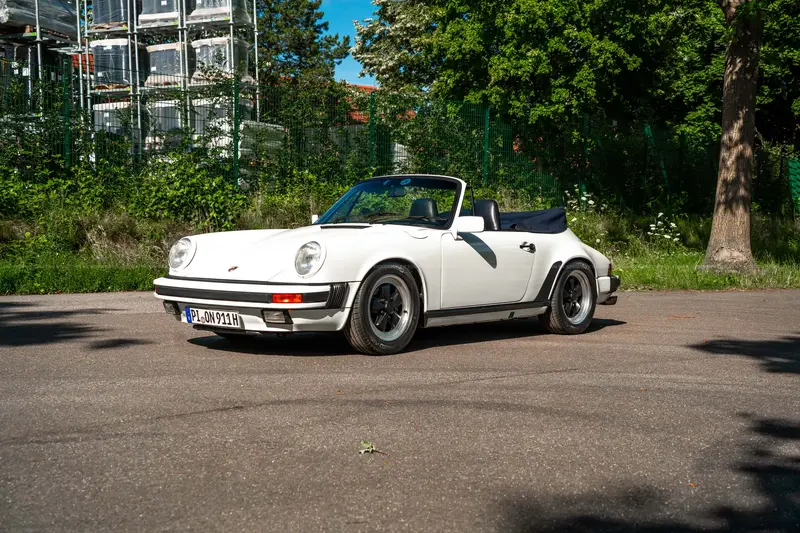 Porsche 911 Carrera 3.2 Cabriolet (1988), erst 52.850 Meilen, Wertgutachten Note 2, G50-Getriebe, penibel gepflegt