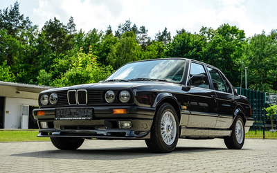 BMW E30 325i aus 3. Hand Neuer TÜV Neuwertige Bremsanlage (1989)