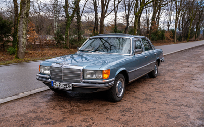 Mercedes Benz 280 SE W116 (1975) Classic Data 2+, only 68,772 kilometers, extremely good condition, with trailer hitch