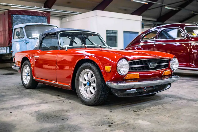 Triumph TR6 Cabrio 2.5l 106PS R6 Double carburetor 4-speed various invoices 8-hole spokes Rims Hardtop (1970)