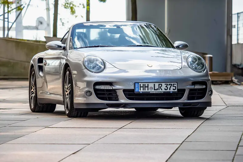 Porsche 911 997 Turbo Cabrio from 2nd hand only 88,000 km complete checkbook (2008)