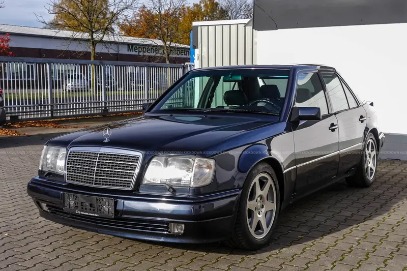 Mercedes E 500 Limited W124 (1994), einer von 500, umfangreiche Restaurierung, mehrere Wertgutachten vorhanden