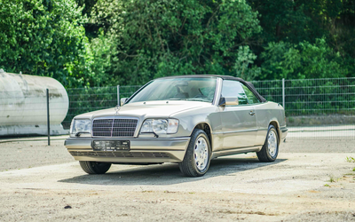 Mercedes-Benz W124 E320 Convertible (1995)