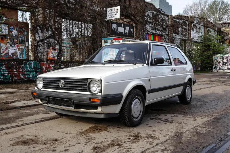 Volkswagen Golf 2 in Weiß Unfallfrei Sofort Fahrbereit (1990)