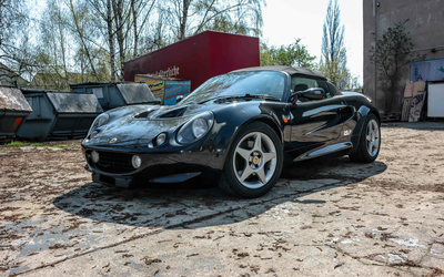 Lotus Elise S1 Sport 160 RHD 55.000 km Laufleistung nur 337 Stück als Rechtslenker nachvollziehbare Historie guter Zustand (2000)