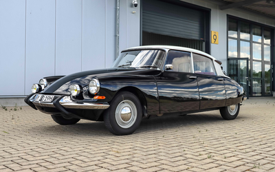 Citroen ID 19 freshly serviced as far as possible first paint first interior from 3rd hand Matching Numbers appraisal (1966)