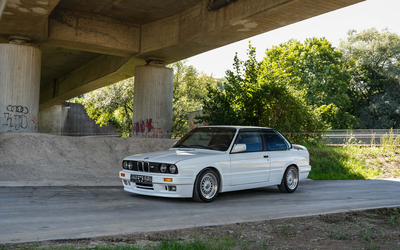 BMW E30 318is (1991), M-Technik 2 Paket, Recaro-Sitze, Klimaanlage, sehr guter Zustand