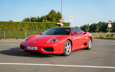 Ferrari 360 Modena with manual transmission (2003), second owner, always serviced by Ferrari, expert rating 1-