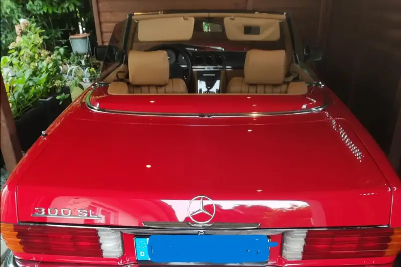 Mercedes Benz 300sl R107 Cabriolet (1985)