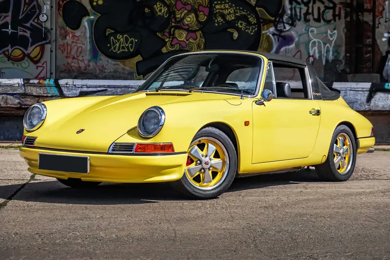 Porsche 911 Targa SWB Softwindow (1968)