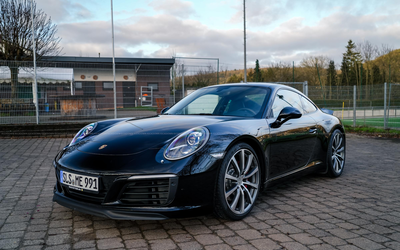 Porsche 911 991.2 Carrera S Scheckheft Gepflegt Laufleistung 2.265 km Neuwertige Bremsanlage (2017)