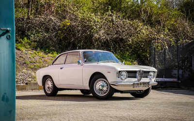 Alfa Romeo Giulia Sprint GT-Veloce umfangreich restauriert guter Zustand (1966)
